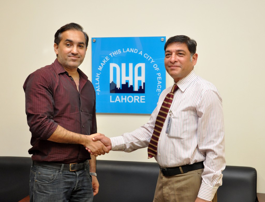 CEO-Zameen.com-Zeeshan-Ali-Khan-with-Additional-Director-Marketing-DHA-Ahmed-Arif-Makhdumi